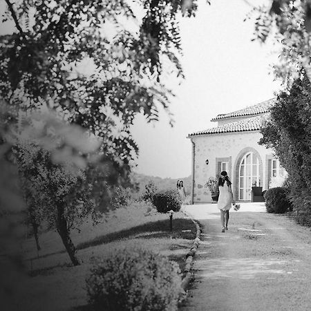 Domaine D'En Naudet Bed and Breakfast Teyssode Buitenkant foto